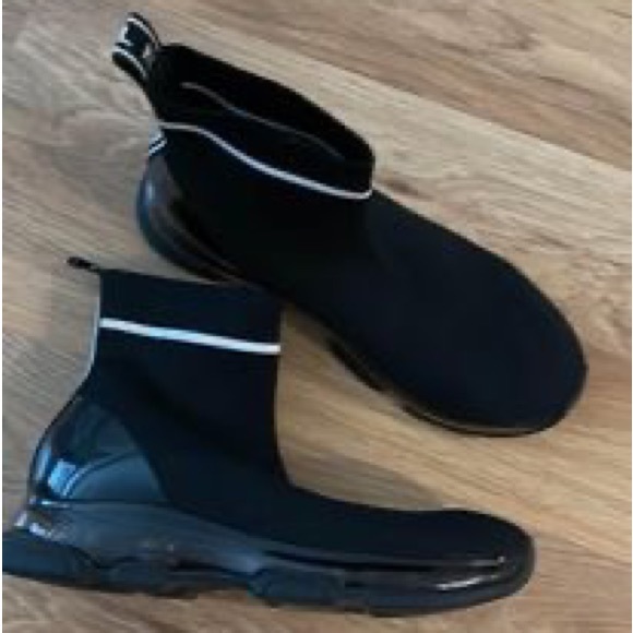 Black, size 6, Michael Kors Kendra stretch sneaker booties. Like new, worn once. - Picture 1 of 4